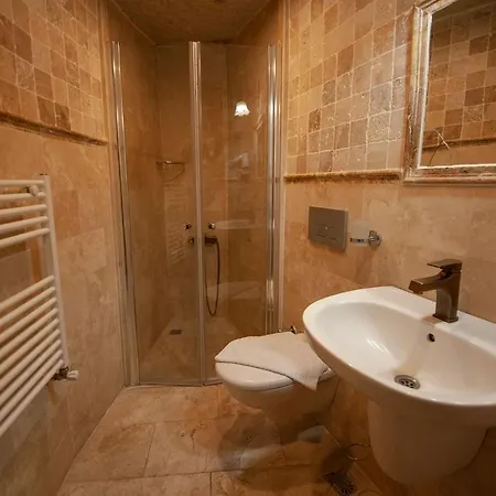 Center Cave House מלון 4*