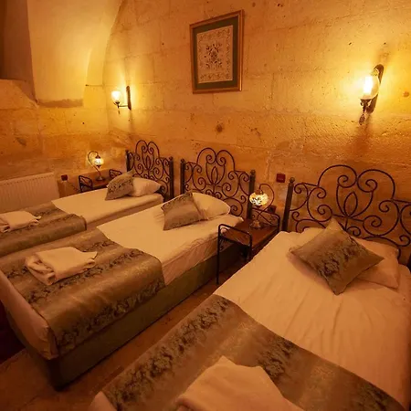 Center Cave House Hotell 2*
