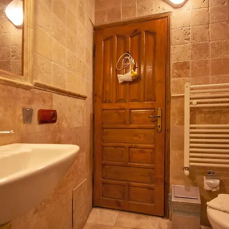 Center Cave House 4* גורמה