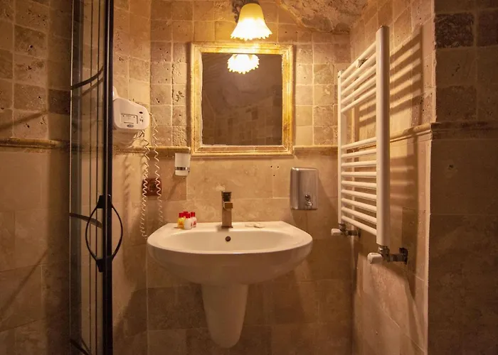 Center Cave House 괴레메